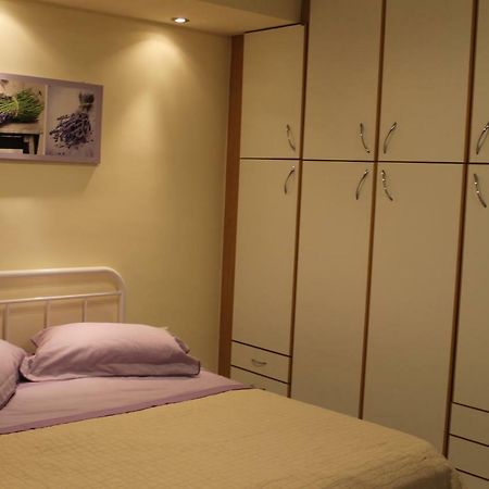 Cozy Studio Apartment In Pireus Ngoại thất bức ảnh