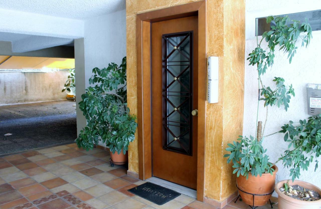 Cozy Studio Apartment In Pireus Ngoại thất bức ảnh