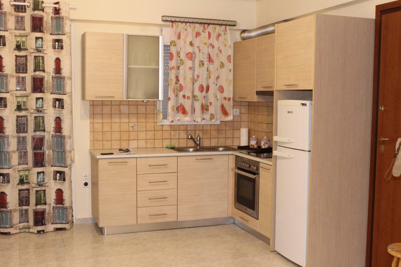 Cozy Studio Apartment In Pireus Ngoại thất bức ảnh