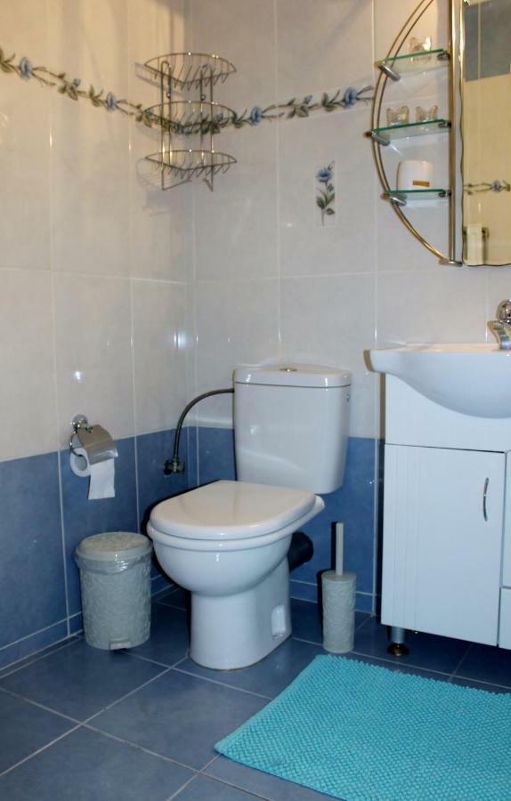 Cozy Studio Apartment In Pireus Ngoại thất bức ảnh