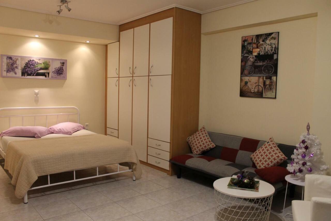 Cozy Studio Apartment In Pireus Ngoại thất bức ảnh